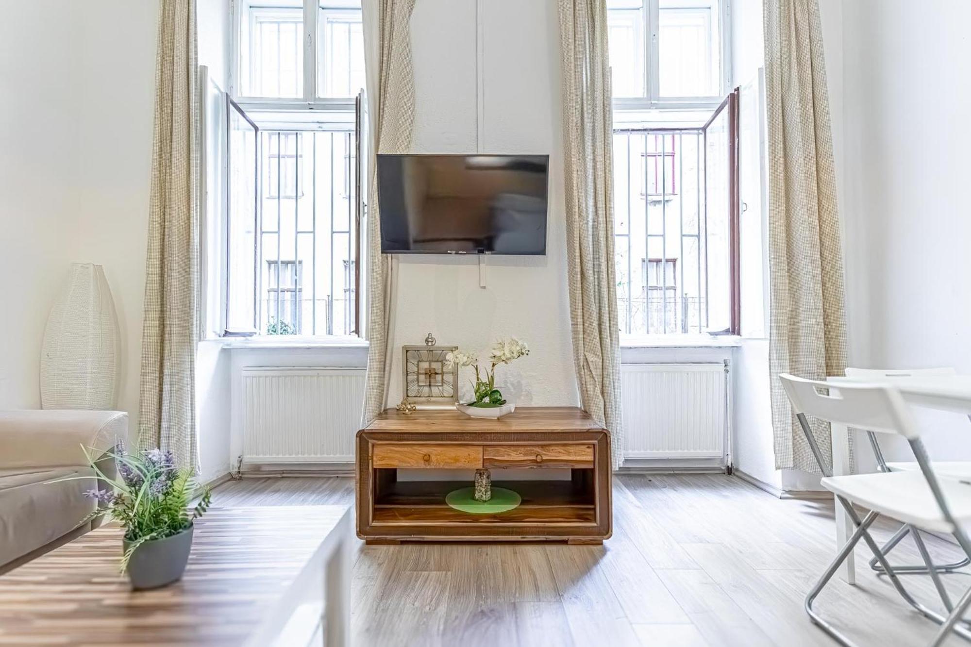 Chic Apartment- Suitable For Longstays Near Matzleinsforferplatz Viena Exterior foto