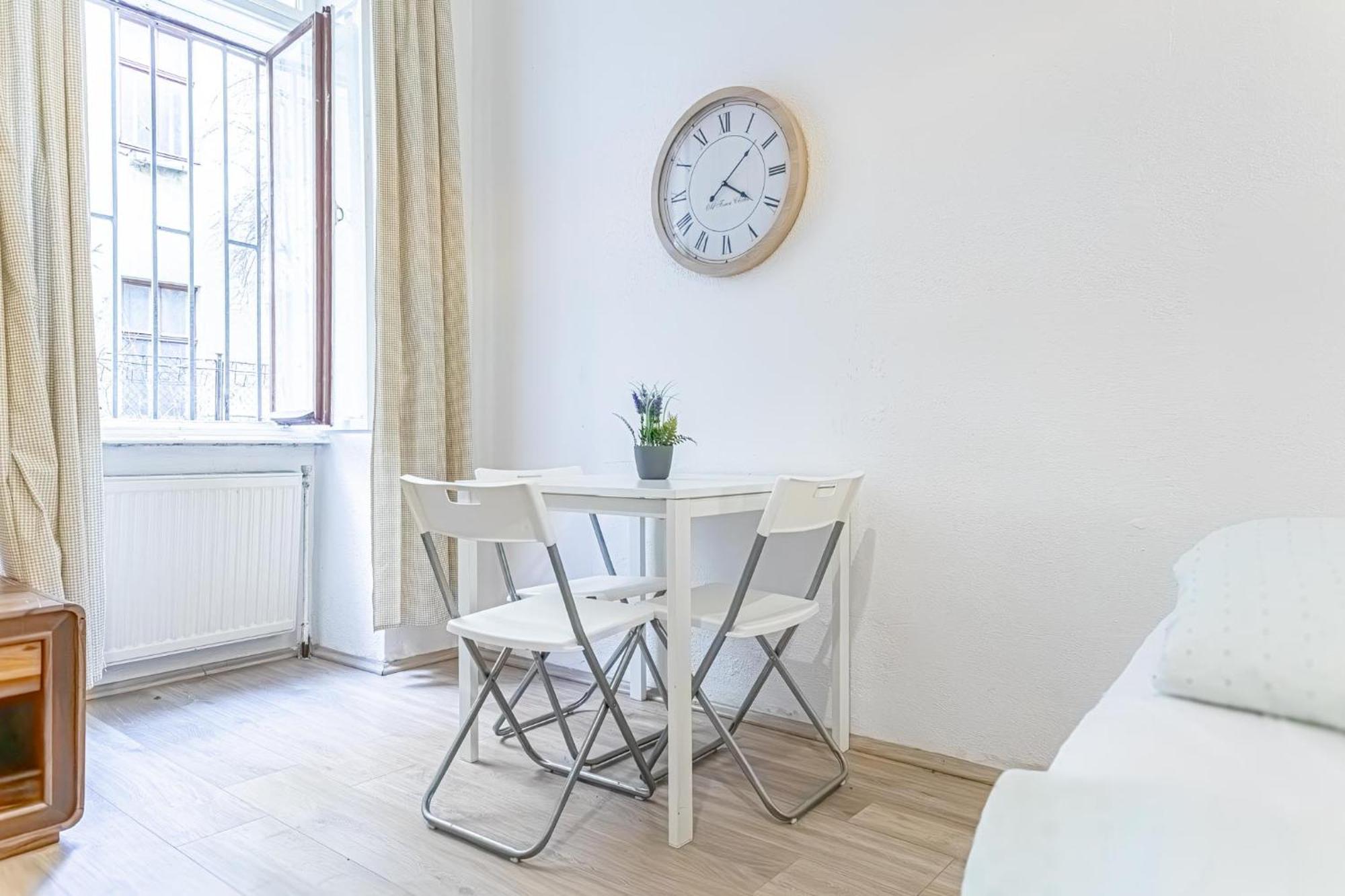 Chic Apartment- Suitable For Longstays Near Matzleinsforferplatz Viena Exterior foto