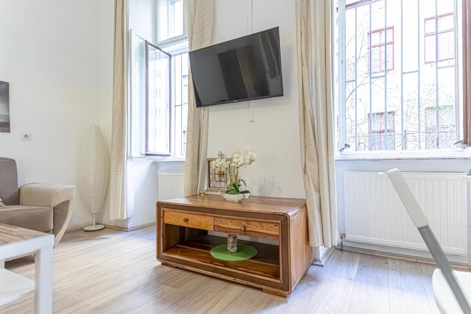 Chic Apartment- Suitable For Longstays Near Matzleinsforferplatz Viena Exterior foto
